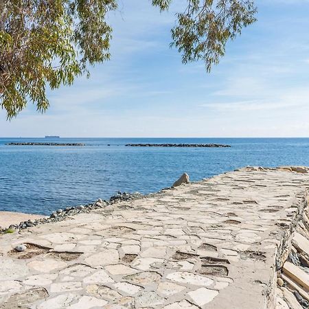 Carmencita Studio B14 With Pool & Gym Limassol Exterior foto